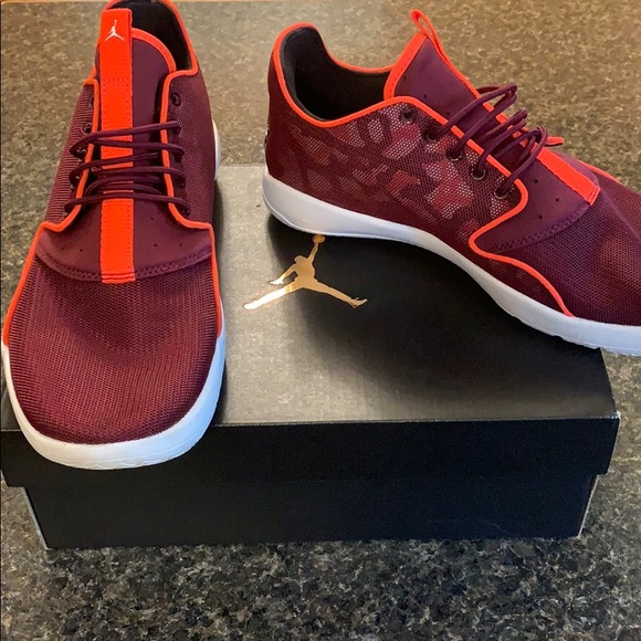 Jordan eclipse - Picture 2 of 2